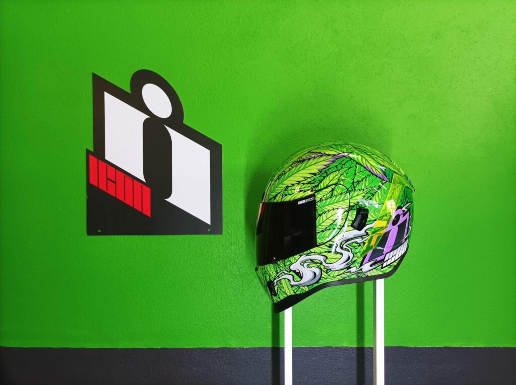 Déstockage dernier casque Icon Airform Rite Mint Glow taille L 59-60